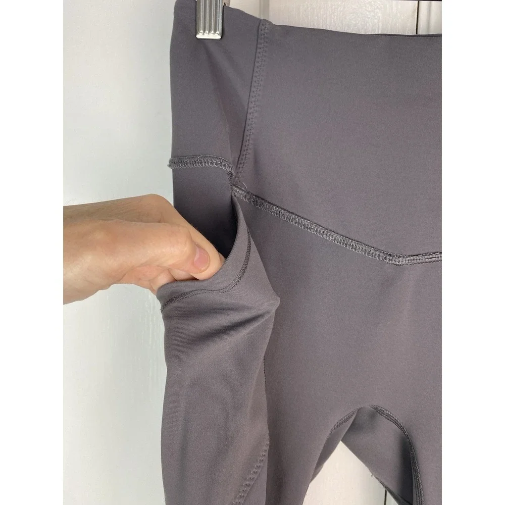 Lululemon Women's 6 Gray Stash Pocket Athletic Leggings